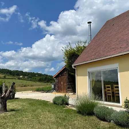 Beautiful 4 Bedroom Country Sleeps 7